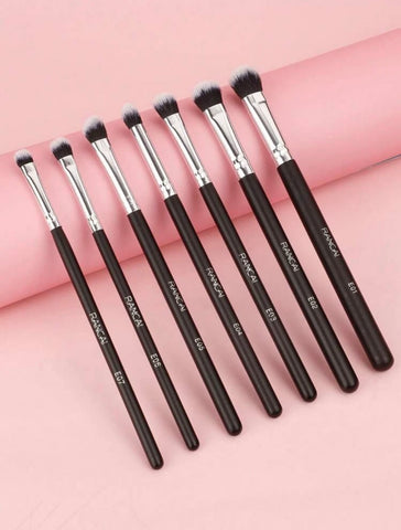 Details Makeup Brush Set